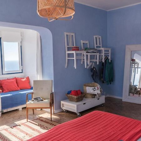 Chill In Ericeira Surf House Hostel Ngoại thất bức ảnh