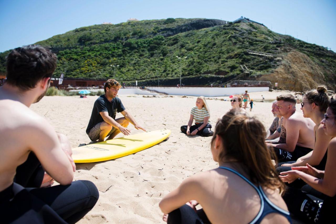 Chill In Ericeira Surf House Hostel Ngoại thất bức ảnh