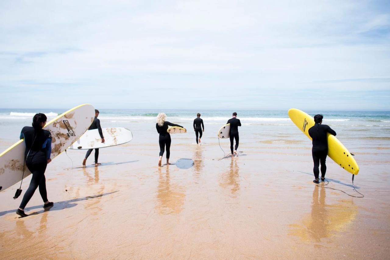 Chill In Ericeira Surf House Hostel Ngoại thất bức ảnh
