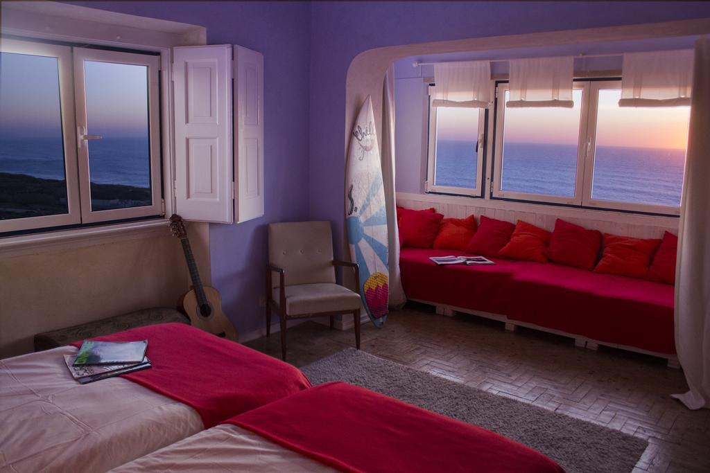 Chill In Ericeira Surf House Hostel Phòng bức ảnh