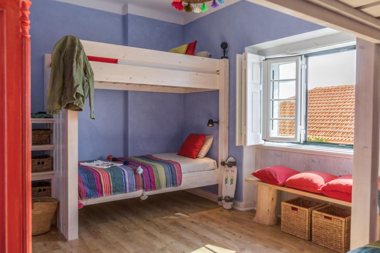 Chill In Ericeira Surf House Hostel Ngoại thất bức ảnh
